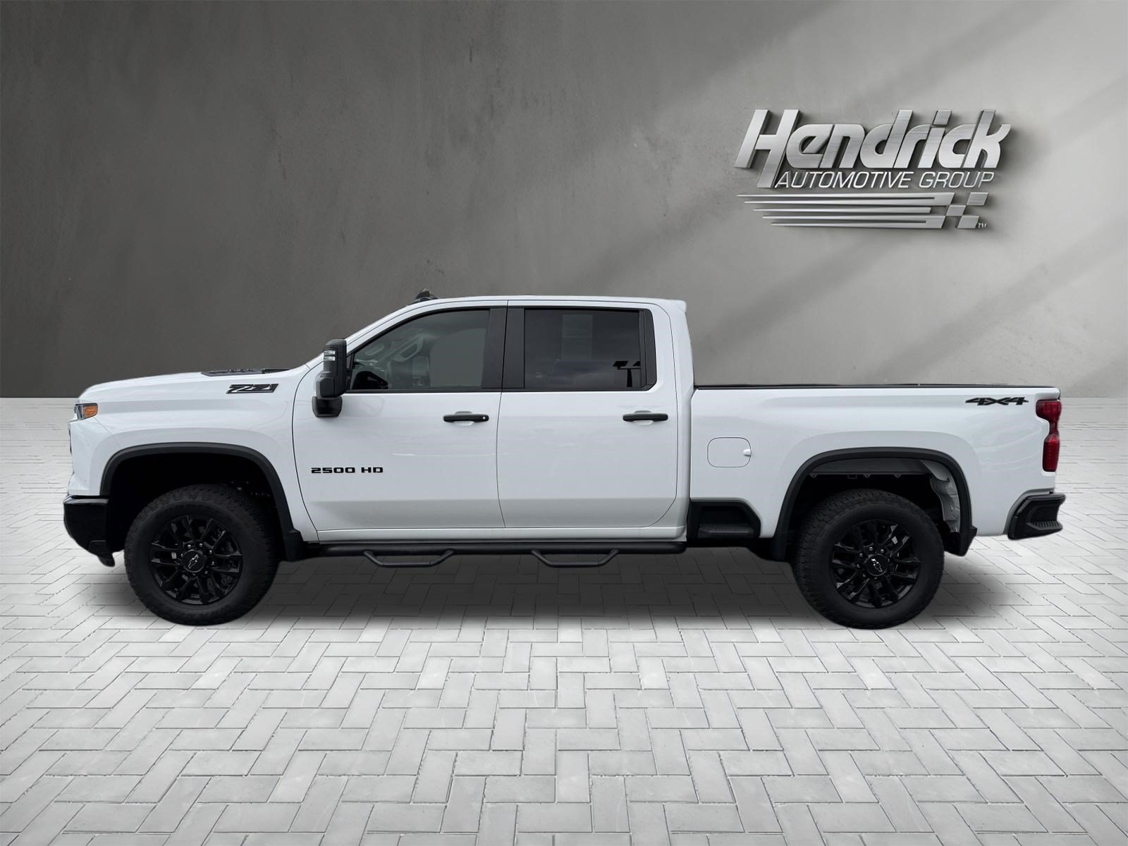 Used 2025 Chevrolet Silverado 2500 Custom w/ Custom Value Package AWD/4WD image 8