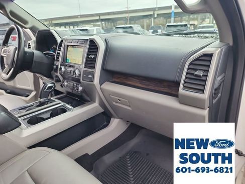 Used 2019 Ford F150 Lariat w/ Equipment Group 502A Luxury image 13