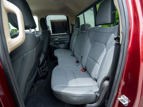Used 2019 RAM 1500 Big Horn AWD/4WD image 24