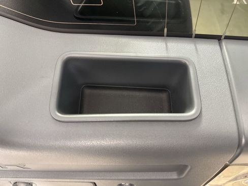 Used 2021 Land Rover Defender 110 SE image 33