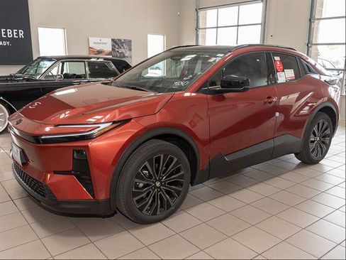 New 2026 Toyota C-HR AWD/4WD image 4