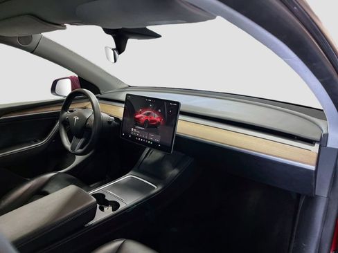 Used 2023 Tesla Model Y Performance AWD/4WD image 29