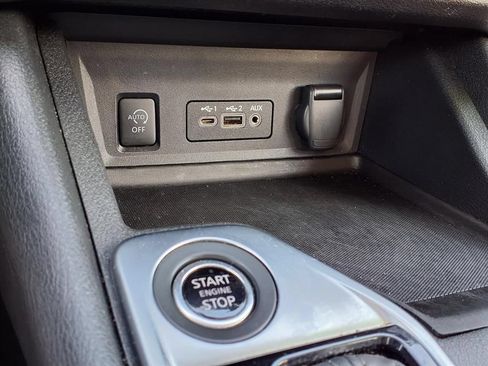 Used 2024 Nissan Sentra SV FWD image 24