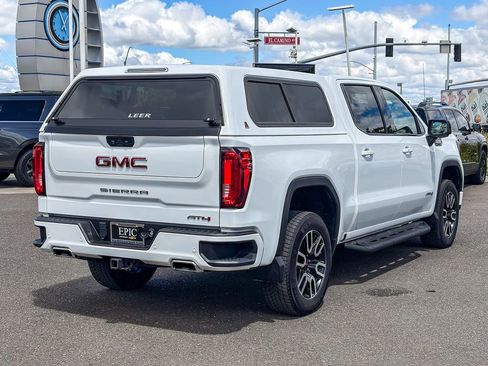Used 2023 GMC Sierra 1500 AT4 w/ Technology Package image 4