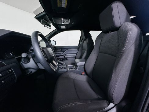 Used 2025 Toyota 4Runner SR5 image 13