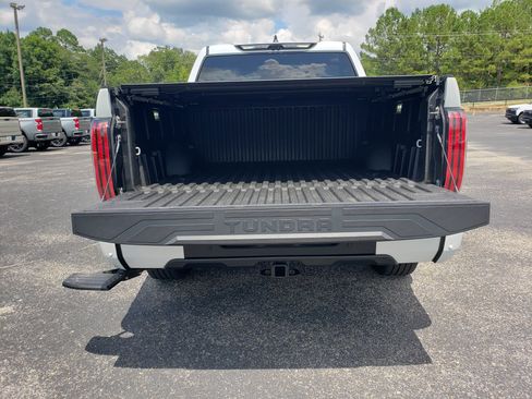 Used 2024 Toyota Tundra Platinum AWD/4WD image 9