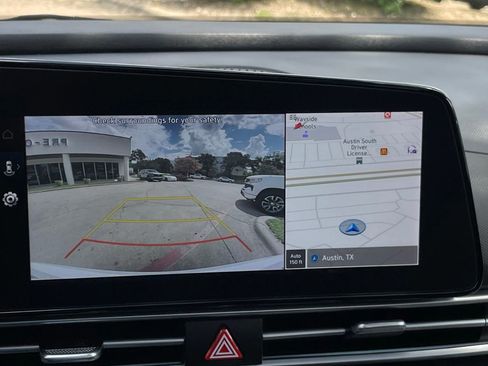 Used 2025 Hyundai Elantra SEL FWD image 18