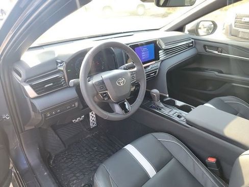Used 2026 Toyota Camry SE image 8
