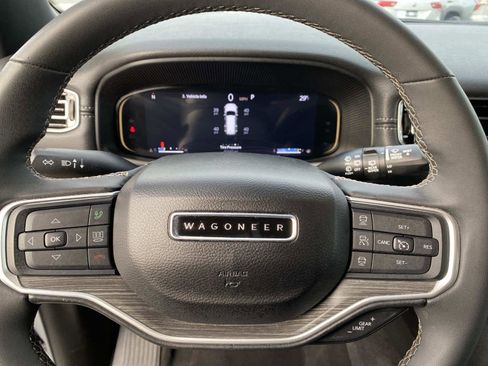 Used 2024 Jeep Wagoneer Series III image 18