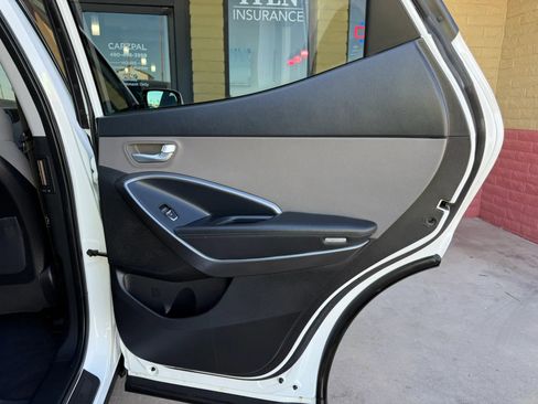 Used 2017 Hyundai Santa Fe Sport image 28