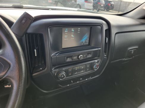 Used 2018 Chevrolet Silverado 1500 W/T w/ Trailering Package image 20