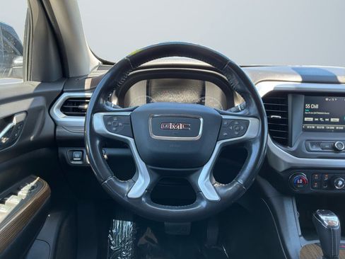 Used 2019 GMC Acadia SLE FWD image 11