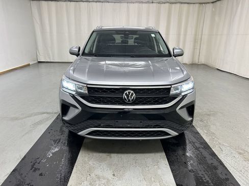 Certified 2023 Volkswagen Taos SE AWD/4WD image 3