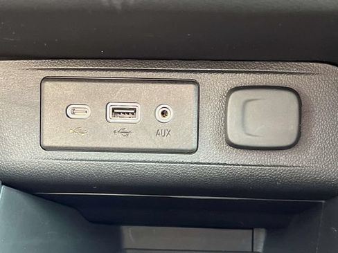 Used 2023 Buick Encore GX Select w/ Safety Package II AWD/4WD image 22