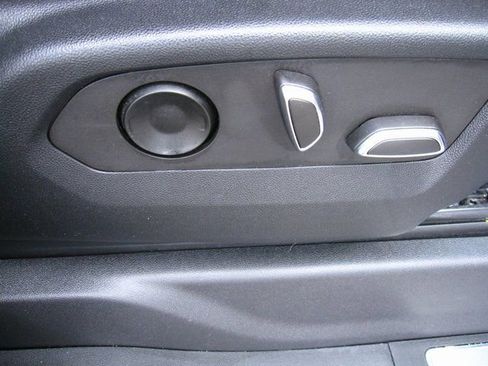 Used 2022 GMC Sierra 1500 Denali w/ Technology Package image 40