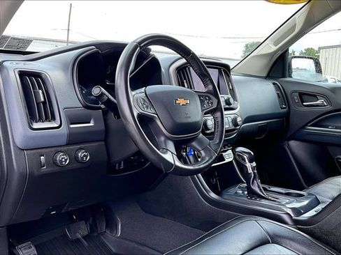 Used 2022 Chevrolet Colorado Z71 AWD/4WD image 8