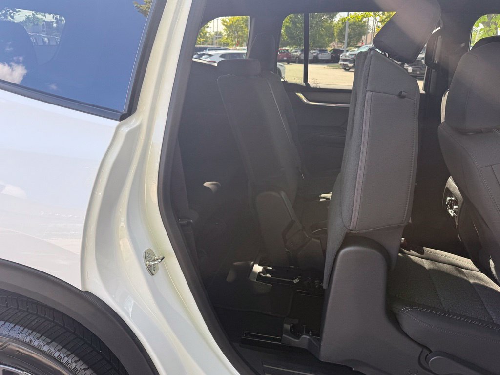 Used 2026 GMC Acadia Elevation AWD/4WD image 16