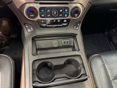 Used 2019 GMC Yukon Denali w/ Denali Ultimate Package AWD/4WD image 27