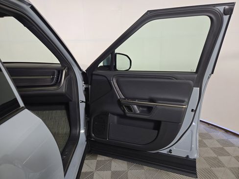 Used 2023 Rivian R1S Adventure image 18