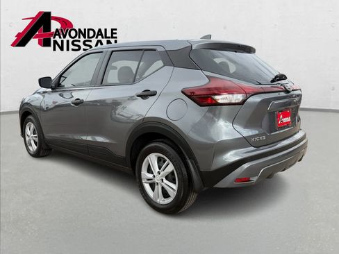Certified 2025 Nissan Kicks Play S image 4