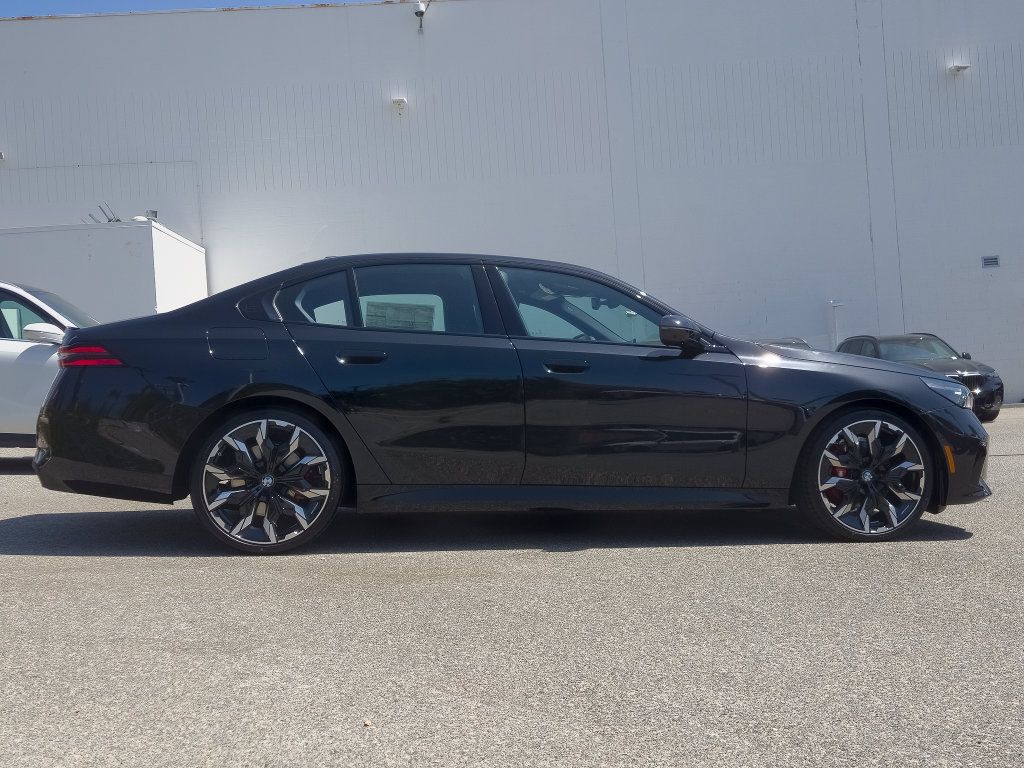 New 2027 BMW 530i w/ M Sport Package RWD image 3