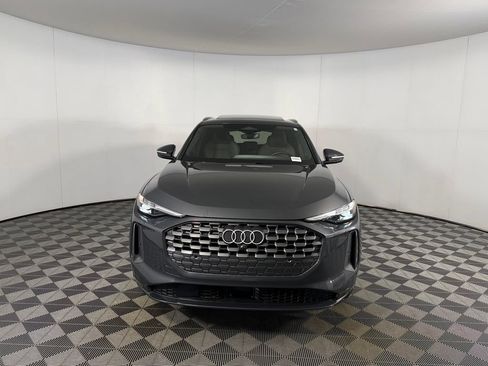 Used 2025 Audi Q5 Premium Plus w/ Premium Plus AWD/4WD image 4