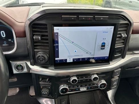 Used 2022 Ford F150 Lariat w/ Equipment Group 502A High image 23