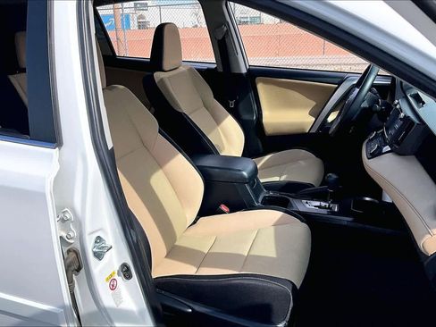 Used 2016 Toyota RAV4 XLE image 7