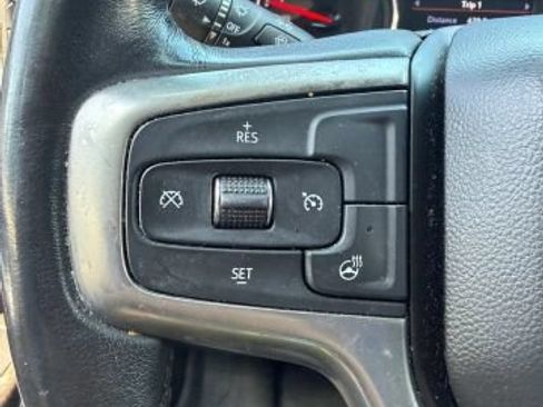 Used 2019 Chevrolet Silverado 1500 LT Trail Boss AWD/4WD image 19