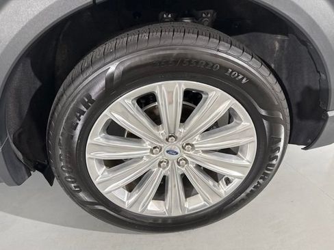 Used 2023 Ford Explorer Limited w/ Limited Technology Package RWD image 6