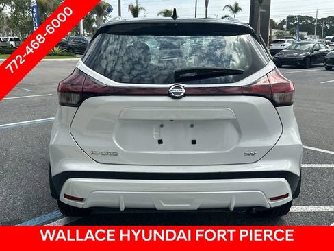 Used 2021 Nissan Kicks SV FWD image 7