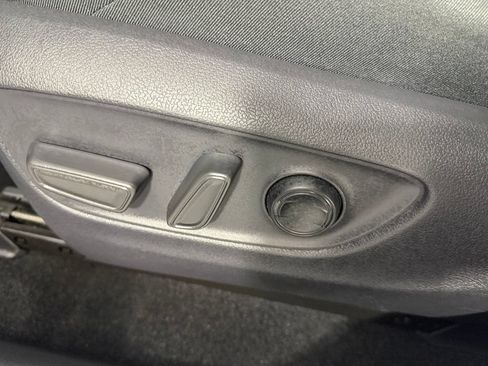 Used 2025 Toyota RAV4 SE AWD/4WD image 25