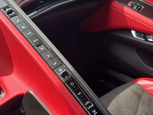 Used 2023 Chevrolet Corvette Stingray Preferred Cpe w/ Z51 Performance Package RWD image 17