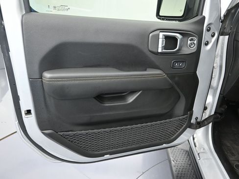 New 2024 Jeep Wrangler Unlimited Sahara w/ Technology Group image 10