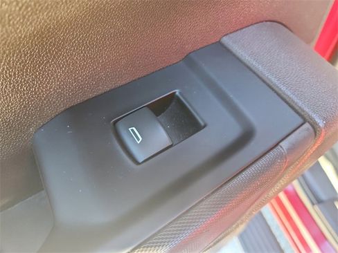 Used 2019 Chevrolet Silverado 1500 LT w/ All-Star Edition image 10