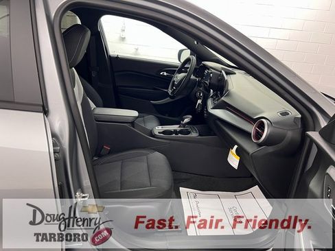 New 2026 Chevrolet Trax RS w/ Sunroof Package image 39