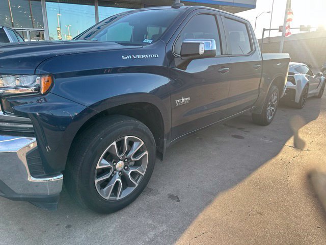 Used 2020 Chevrolet Silverado 1500 LT w/ Texas Edition RWD image 2