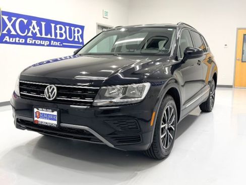 Used 2018 Volkswagen Tiguan SE AWD/4WD image 4