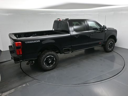 New 2026 Ford F250 Platinum w/ Tremor Off-Road Package AWD/4WD image 42