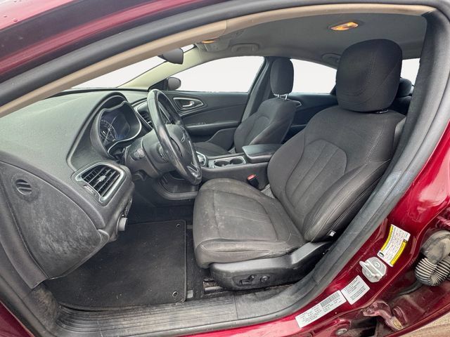 Used 2015 Chrysler 200 Limited w/ Convenience Group FWD image 9