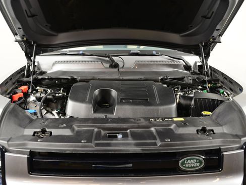Used 2020 Land Rover Defender 110 SE image 19