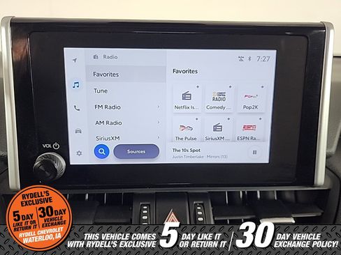 Used 2025 Toyota RAV4 XLE Premium image 31