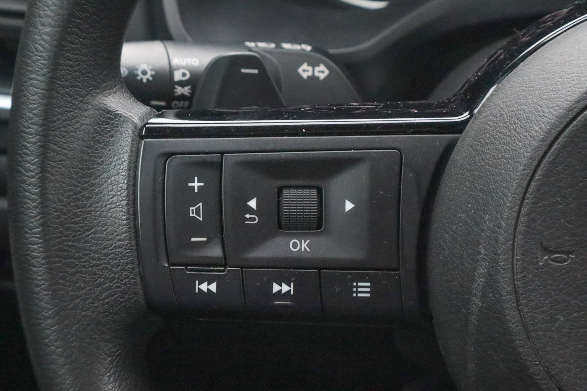 Used 2021 Nissan Rogue S FWD image 23