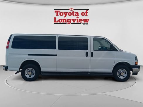 Used 2023 Chevrolet Express 3500 LT w/ LT Preferred Equipment Group RWD image 6