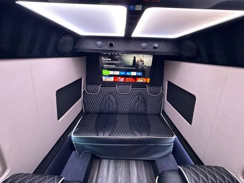 Used 2021 Mercedes-Benz Sprinter 3500 image 34