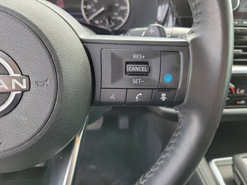 Certified 2024 Nissan Pathfinder SV FWD image 26