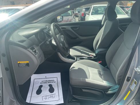 Used 2015 Hyundai Elantra SE w/ Option Group 02 FWD image 11
