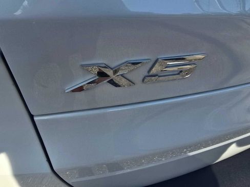 Certified 2025 BMW X5 xDrive50e w/ Premium Package image 5