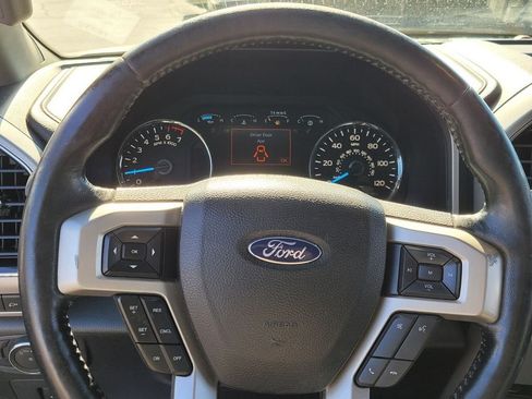 Used 2017 Ford F150 Lariat w/ Equipment Group 502A Luxury AWD/4WD image 25