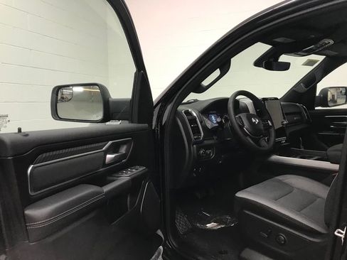 New 2026 RAM 1500 4x4 Crew Cab image 11